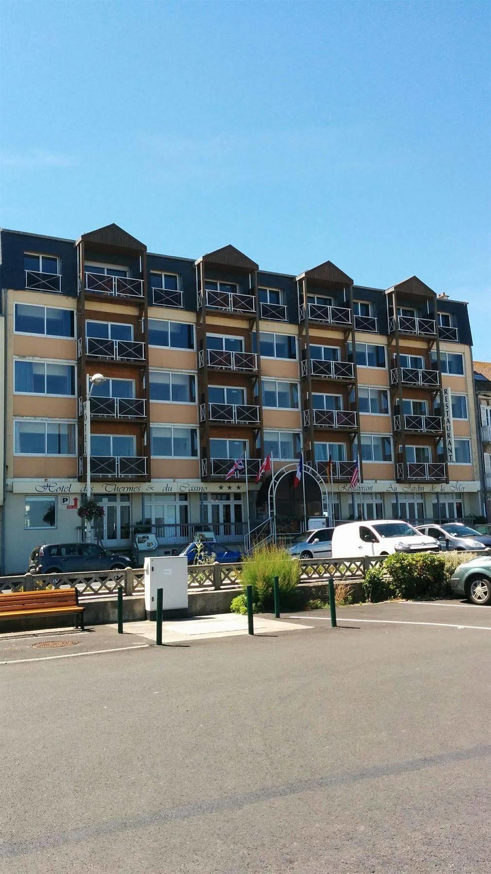 Hotel Des Thermes Et Du Casino Luc-sur-Mer Exteriör bild